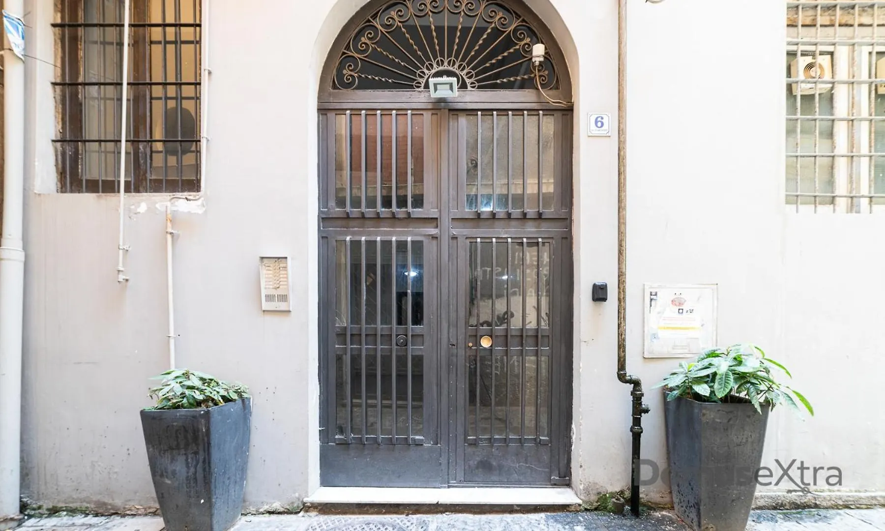 Tarantella Home By Domusextra Naples Guest house