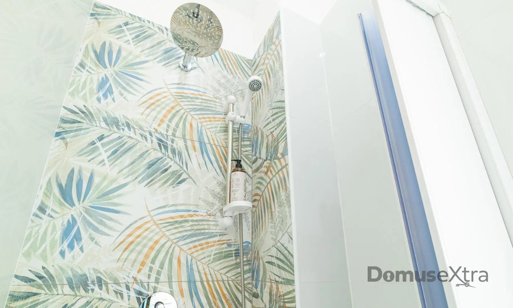 Tarantella Home By Domusextra Naples Guest house
